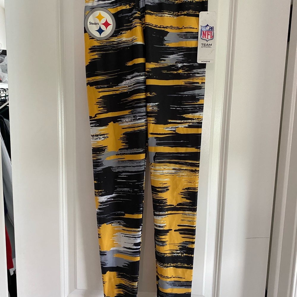 Womens small zubaz Steelers Pittsburg leggings